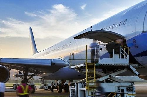 何時迎來航空貨運發(fā)展的春天(圖1) 何時迎來航空貨運發(fā)展的春天(圖1)